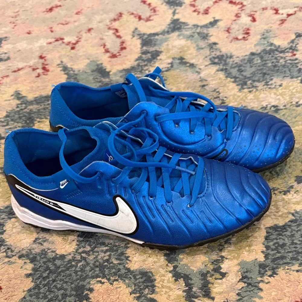 Men 7.5/Women 9 Nike tempo legend 10 pro turf cleats. Only worn a few times - Picture 1 of 5